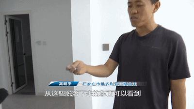 DƬ